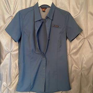 Eddie Bauer Blue Short Sleeve Button Down Shirt with pocket XS